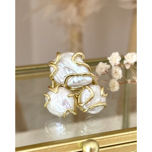  Anillo Trío de Maxi Perlas de Agua dulce gold