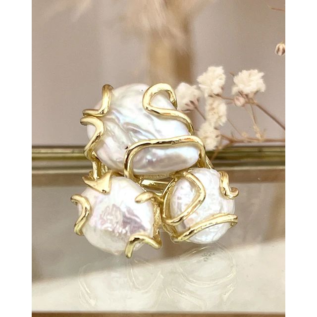  Anillo Trío de Maxi Perlas de Agua dulce gold