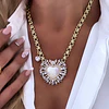Collar maxi Corazón Virgen Nácar cristales gold