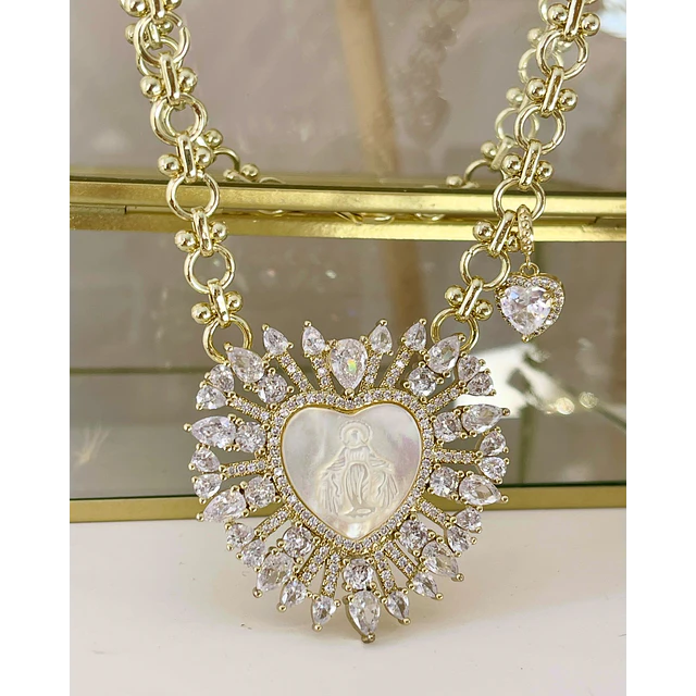 Collar maxi Corazón Virgen Nácar cristales gold