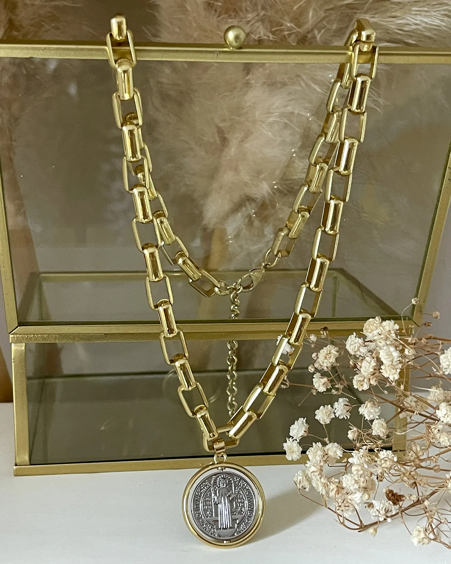 Collar Medalla San Benito Reversible Eslabones Gold 5
