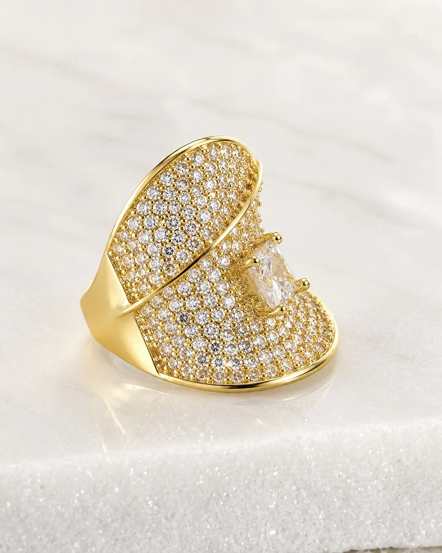 Maxi Anillo Chloé Circones Gold 3