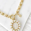 Collar Medalla Virgen Perlas de Rio Circones Gold