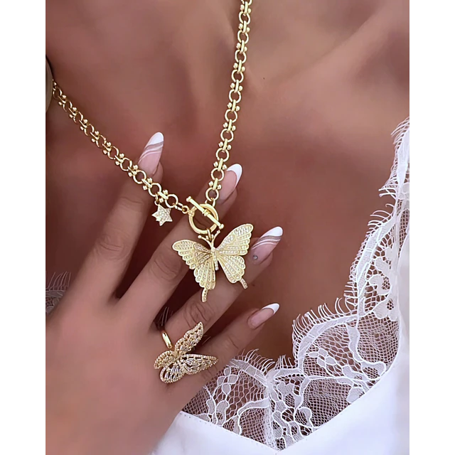 Collar Maxi Mariposa Circones punto de luz Golf