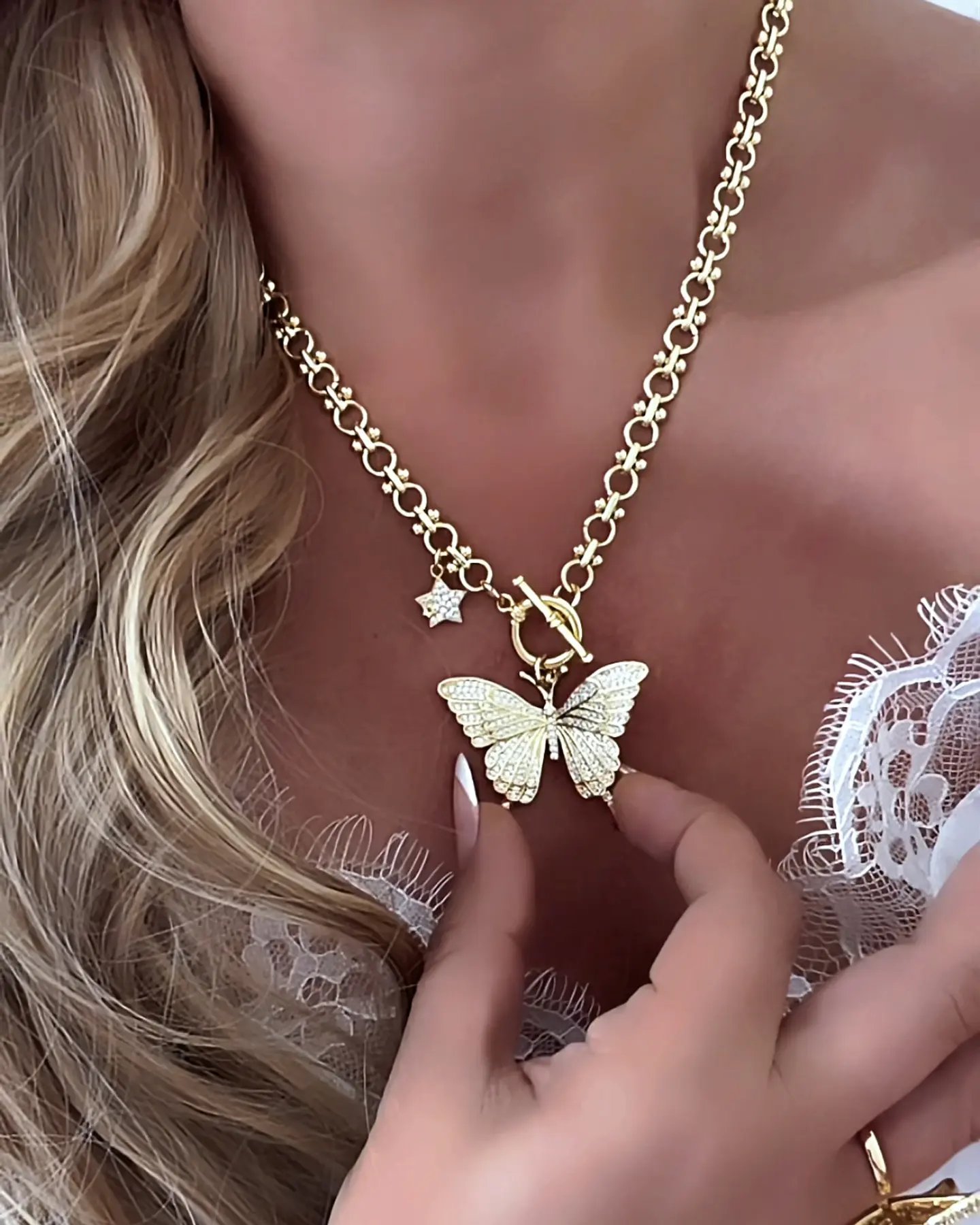 Collar Maxi Mariposa Circones punto de luz Golf 5