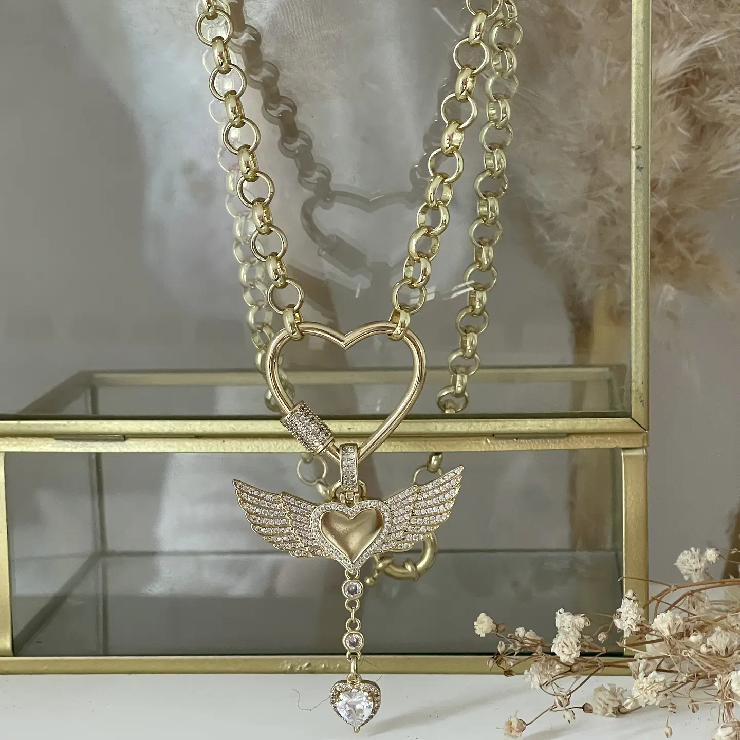 Collar Corazón Alado Circones Gold 1