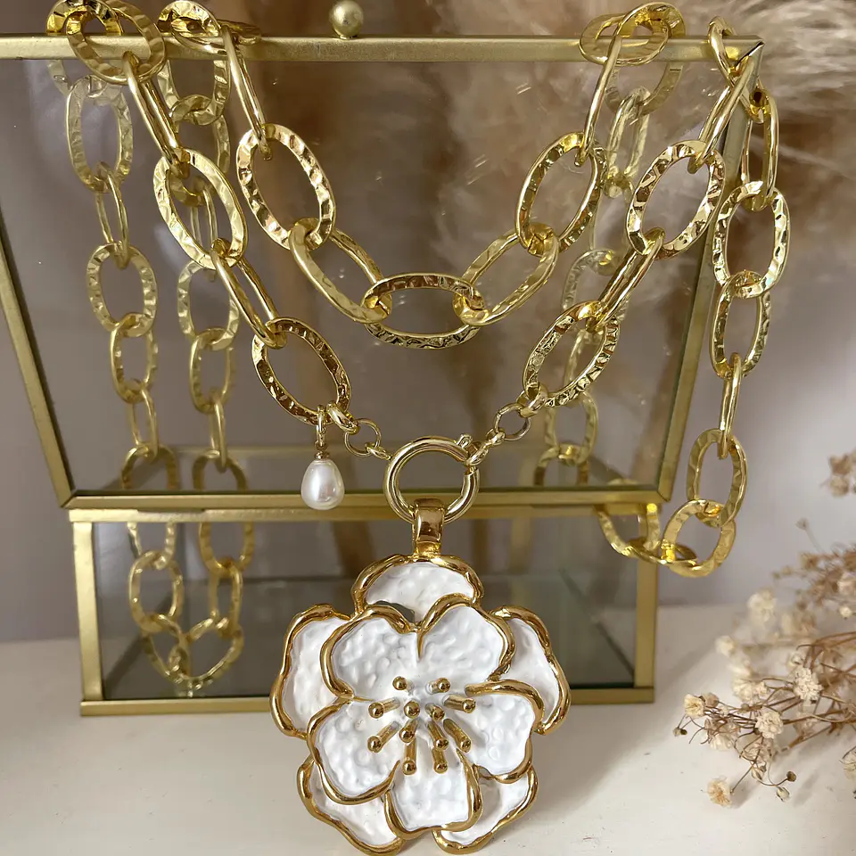 Collar XL Maxi Camelia White Esmaltada Gold 8