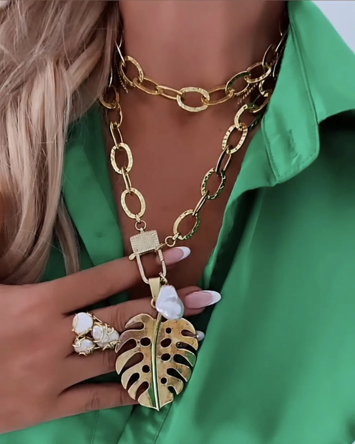 Collar XL Maxi Hoja con Perla Gold  5
