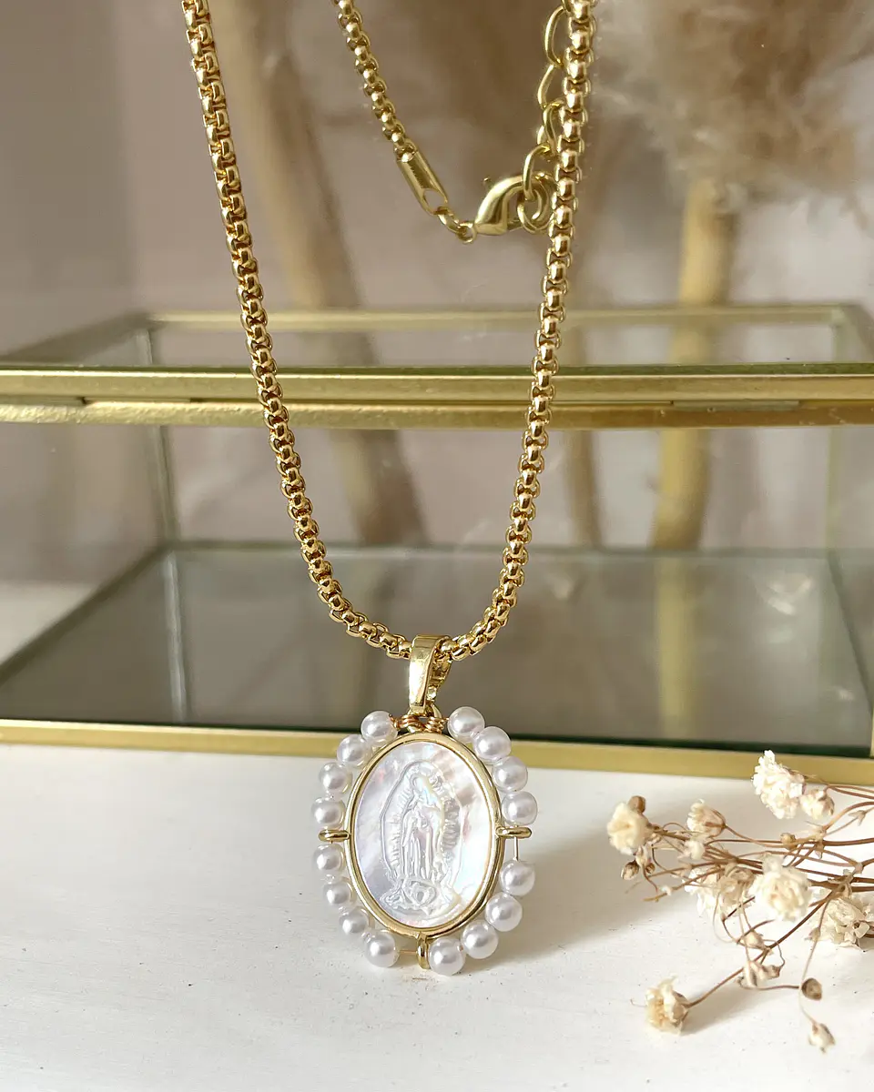 Collar Cadena Virgen Perlas de Rio Circones 4