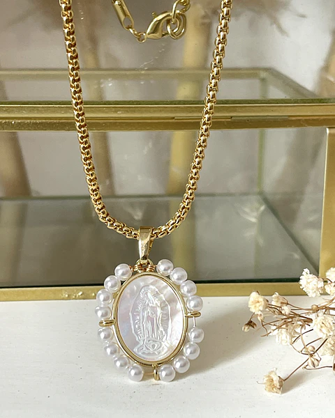 Collar Cadena Virgen Perlas de Rio Circones