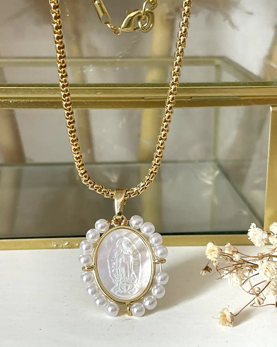 Collar Cadena Virgen Perlas de Rio Circones 1