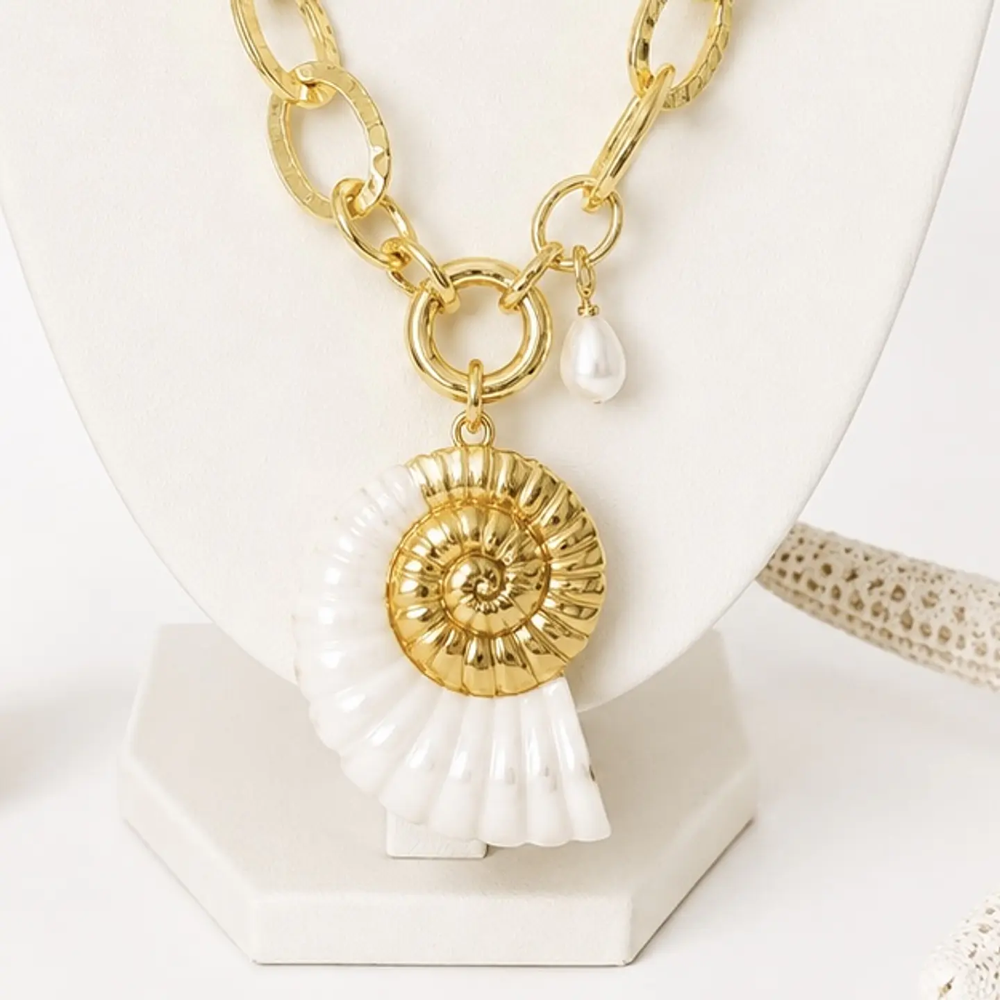 Collar Maxi Caracola Marfil Gold 3
