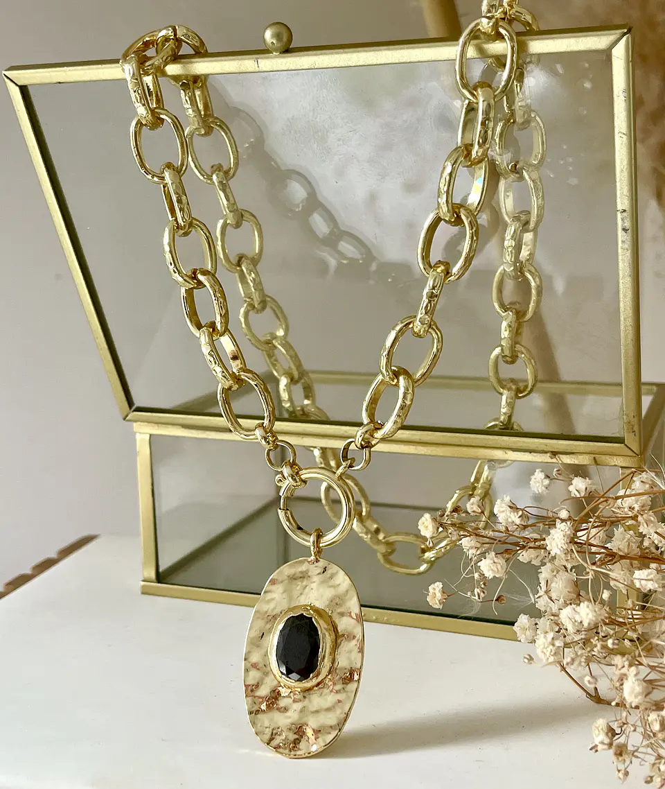 Collar Macizo Medallón Onyx Gold 5
