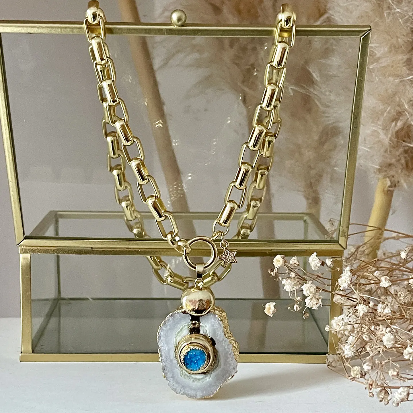 Collar Cuarzo Drusa Aqua eslabones rectangulares gold  4