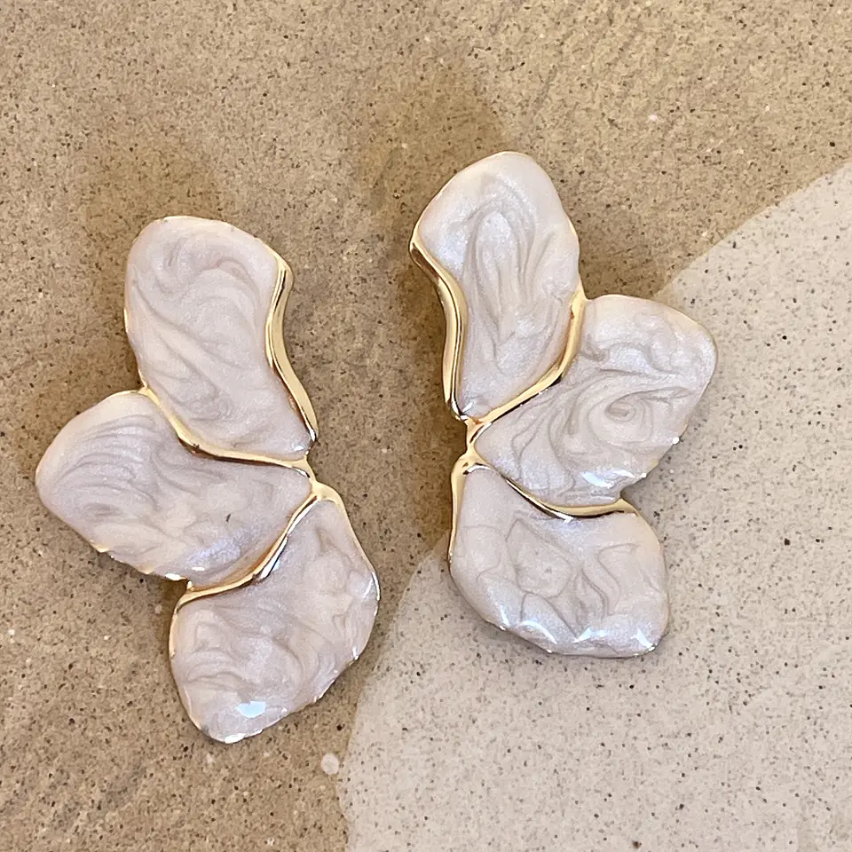 Aros Maxi Pétalos Marmol Gold 2