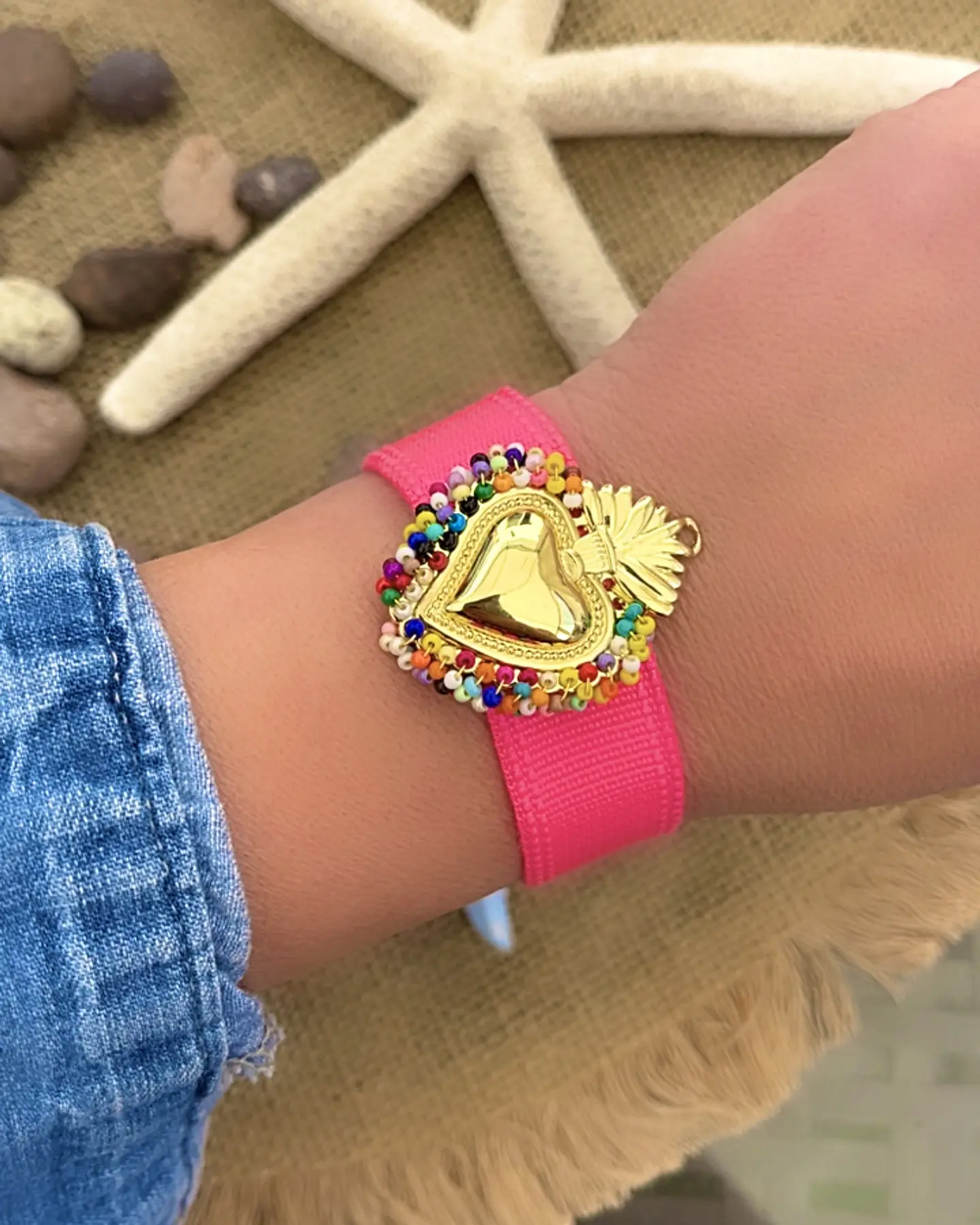 Pulsera Tejida Corazón detente Fucsia Gold  1