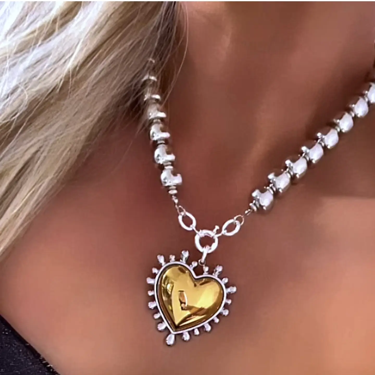 Collar Maxi Corazón Sagrado Silver & Gold  1