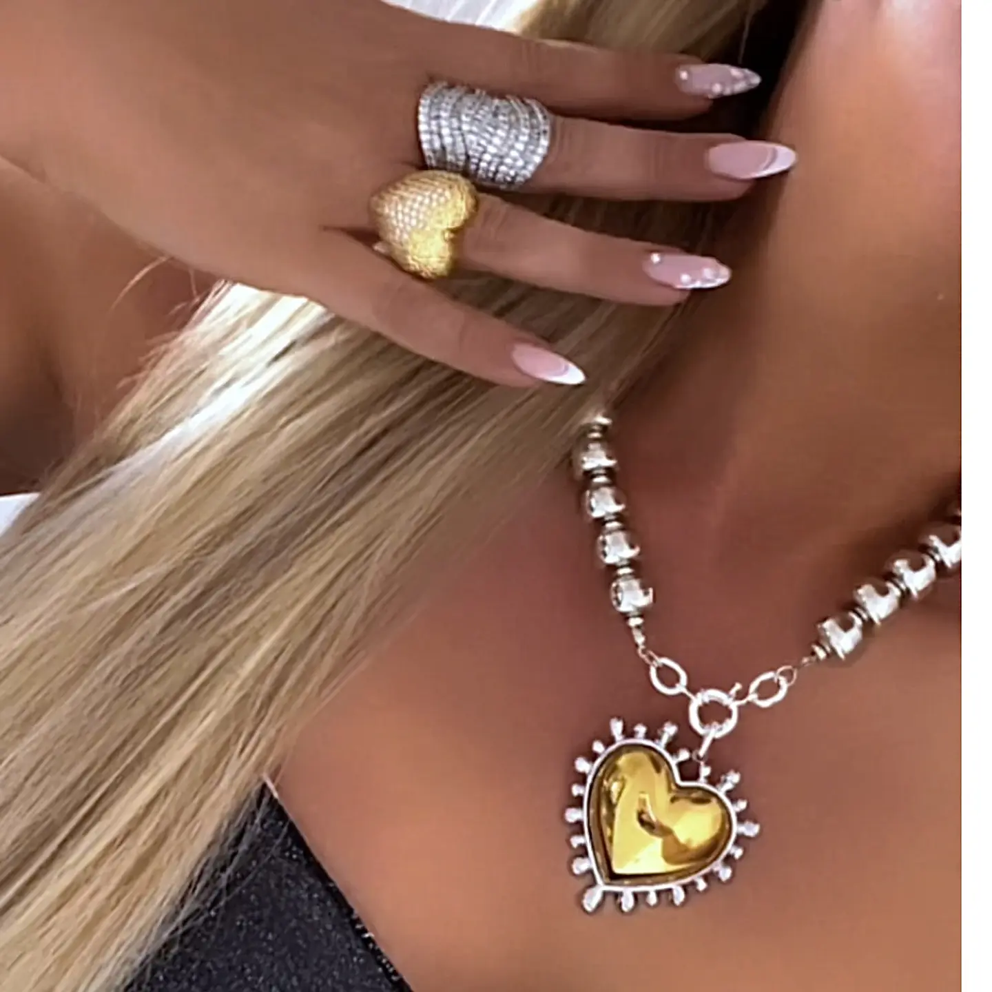 Collar Maxi Corazón Sagrado Silver & Gold  3