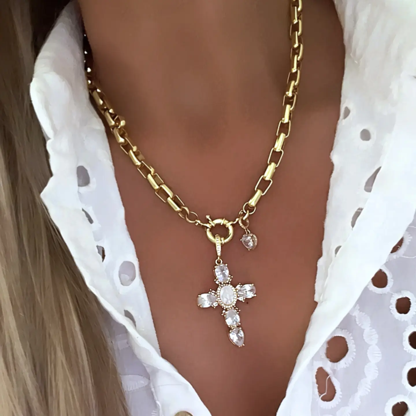 Collar Maxi Cruz Cristales Gold 1