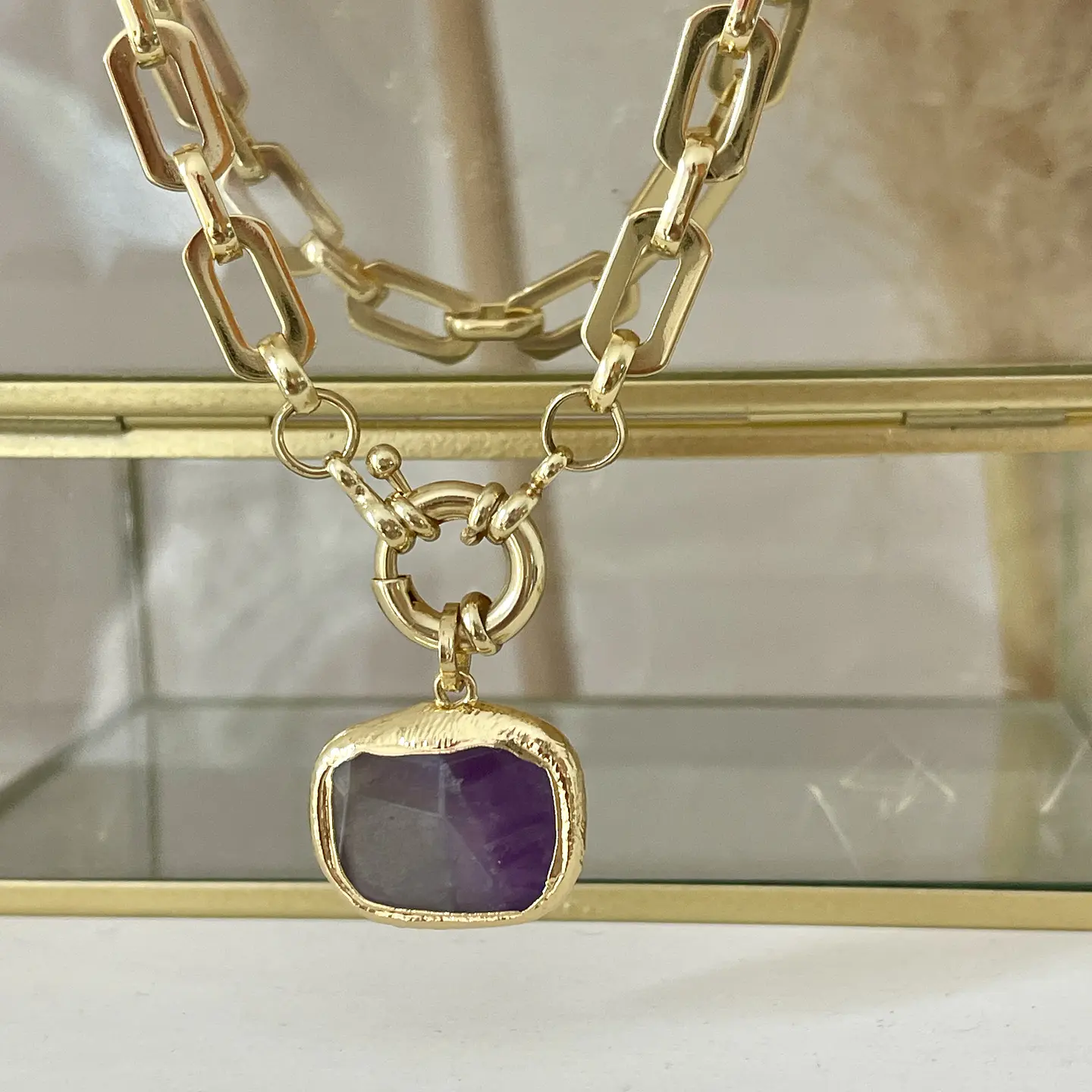 Collar Amatista facetada eslabones aplanados gold 2