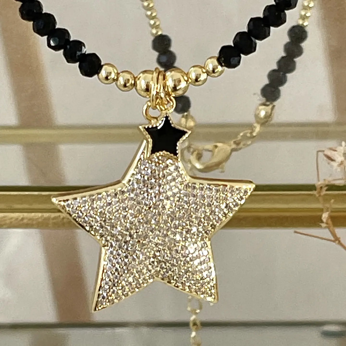 Collar Estrella Circones balines y cristales facetados black 3