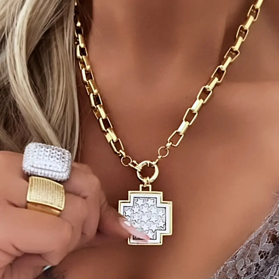 Collar Maxi Cruz Cuadrada Estrellas Silver & Gold 3