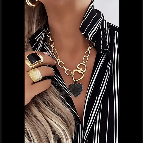 Collar Cuore Black full Circones  
