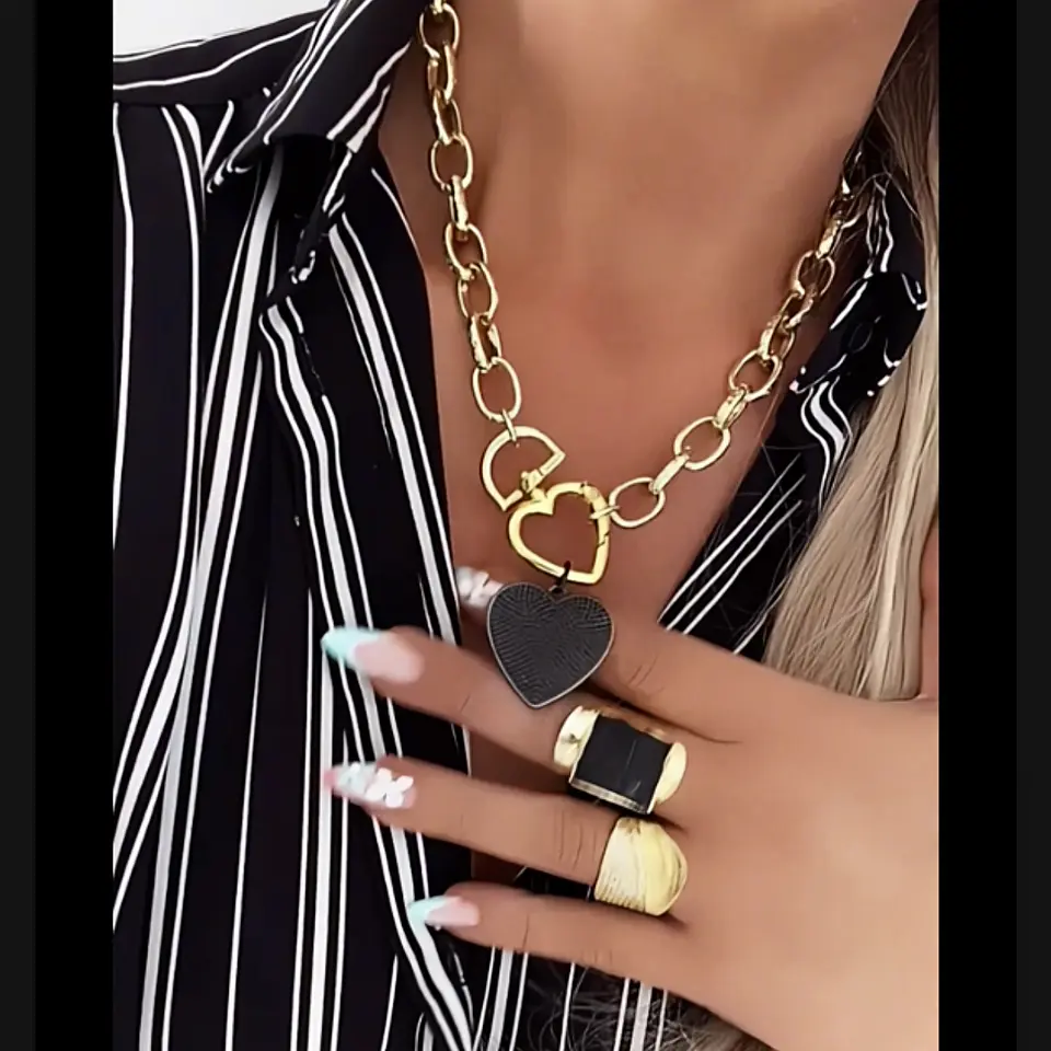 Collar Cuore Black full Circones   3