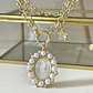 Collar Medalla Virgen Perlas de Rio Circones Gold - Miniatura 3