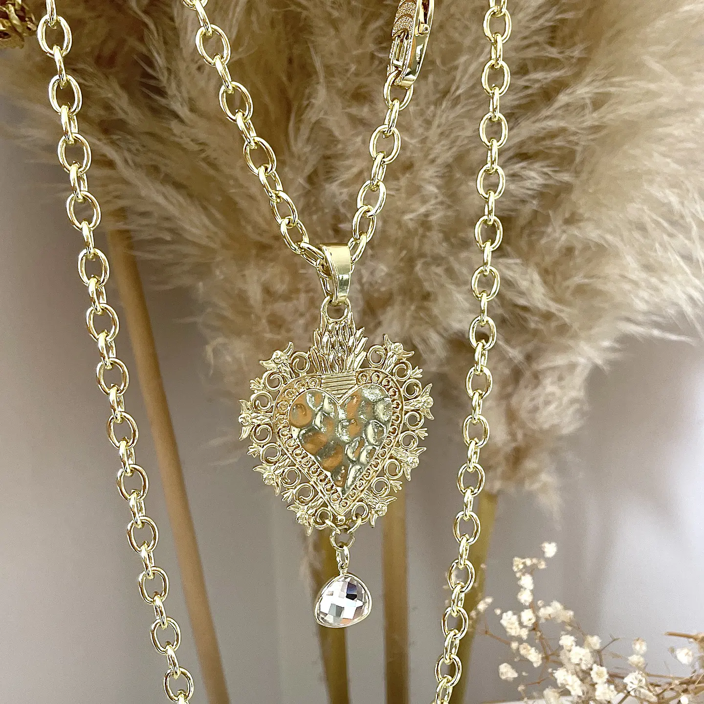 Collar XL Maxi Corazón Barroco y Cristal Broche full circones gold  2
