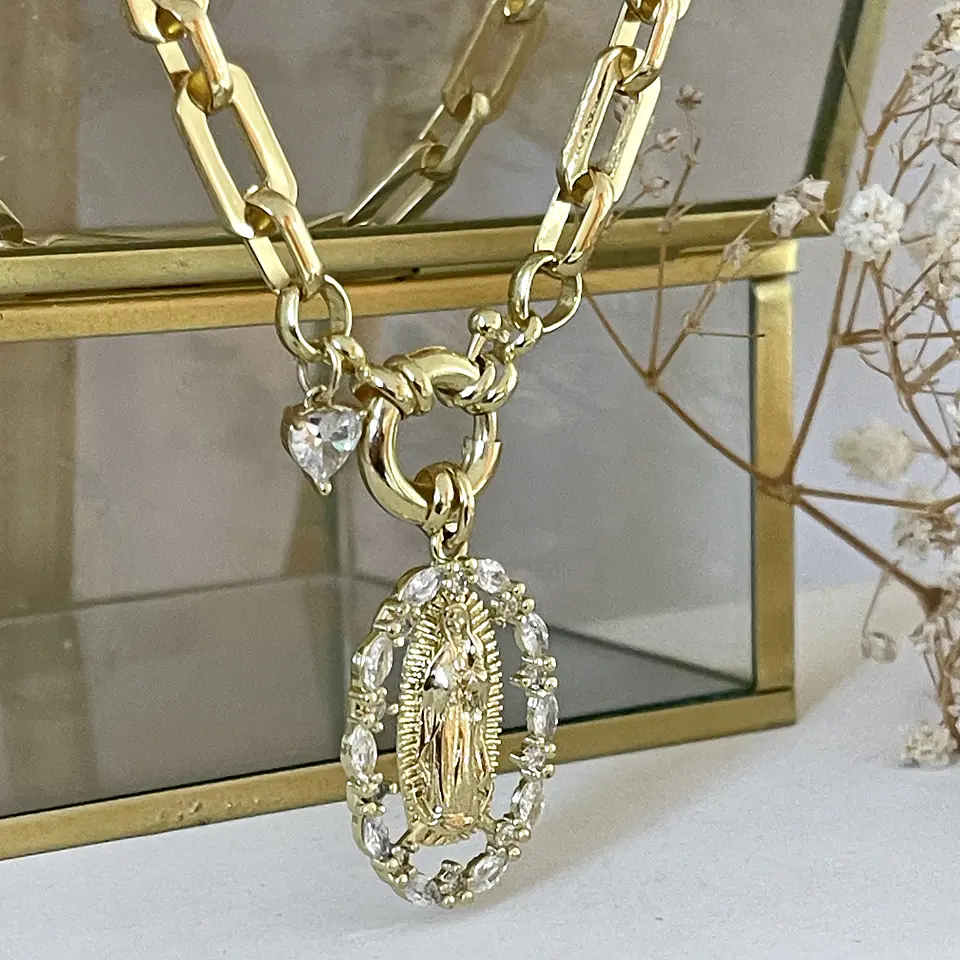Collar Medalla Virgen Guadalupe Circones Gold  1