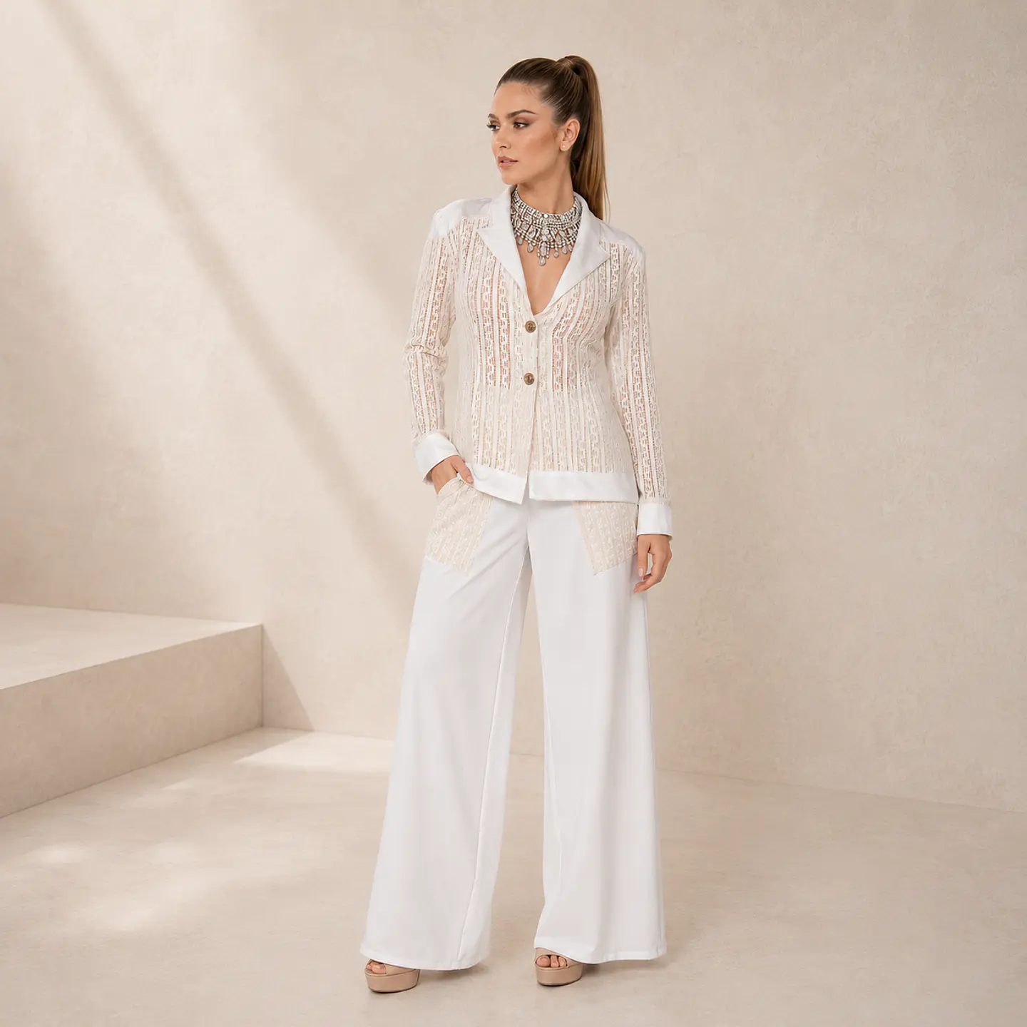 Conjunto de pantalón y saco de algodón y encaje de telar 1