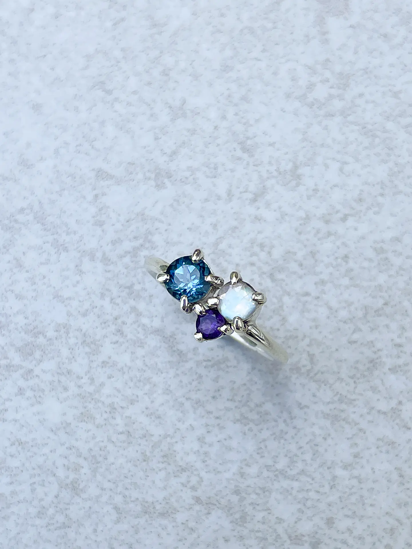 Anillo Julius 6