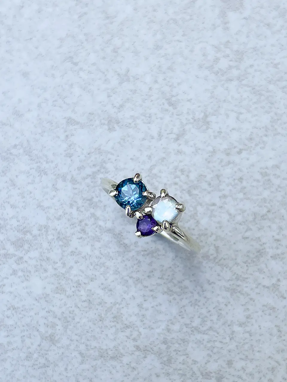 Anillo Julius 6