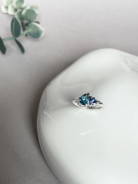 Anello Whitney