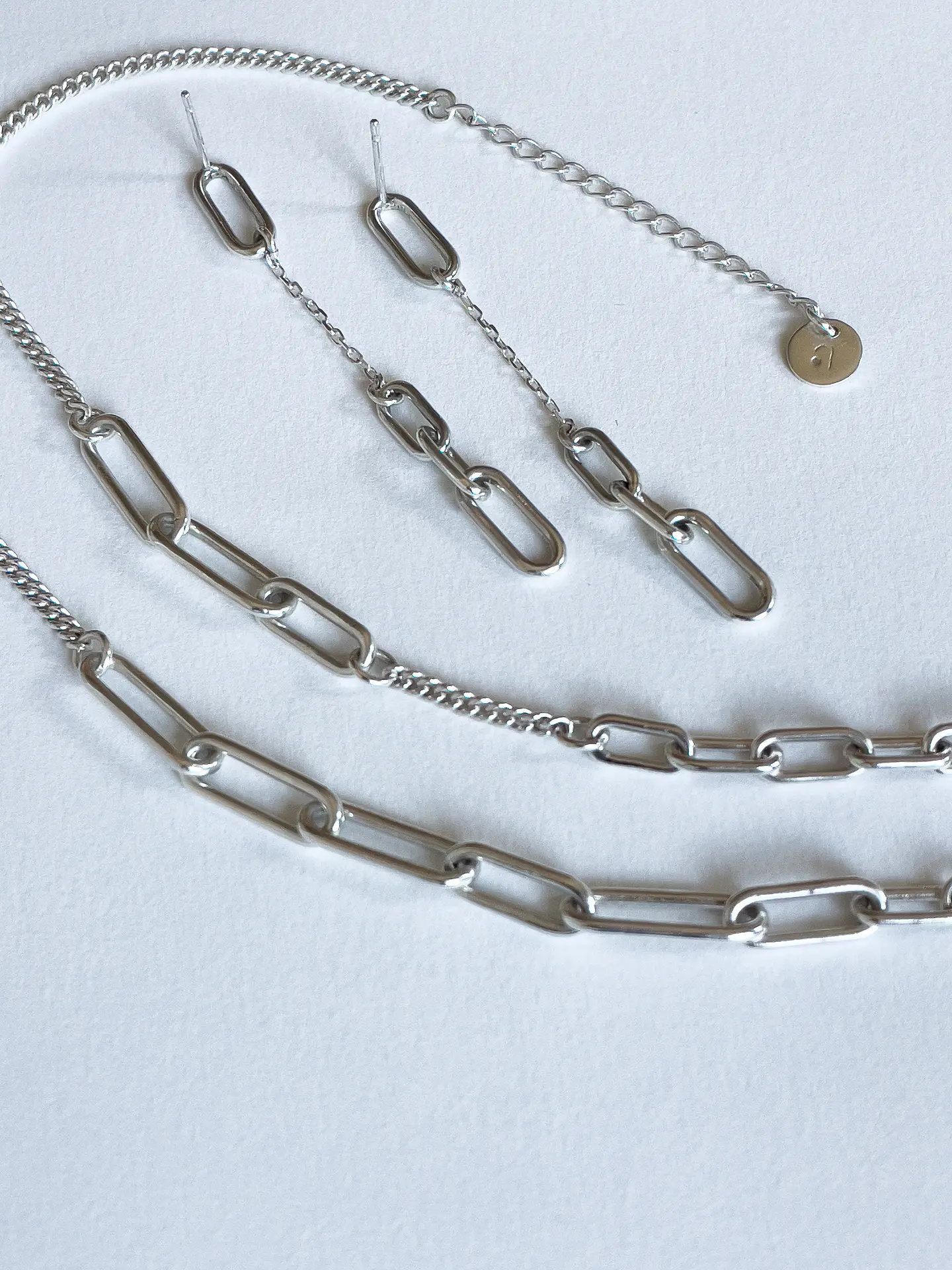 Maillart Necklace + Bill Earrings 1