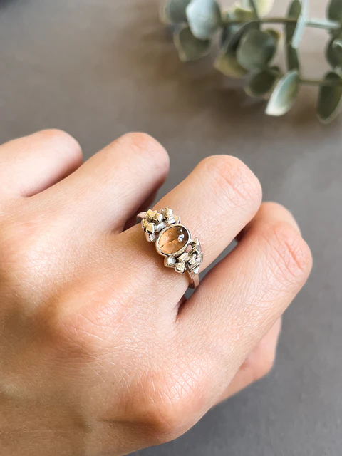 Bofill Ring Oval
