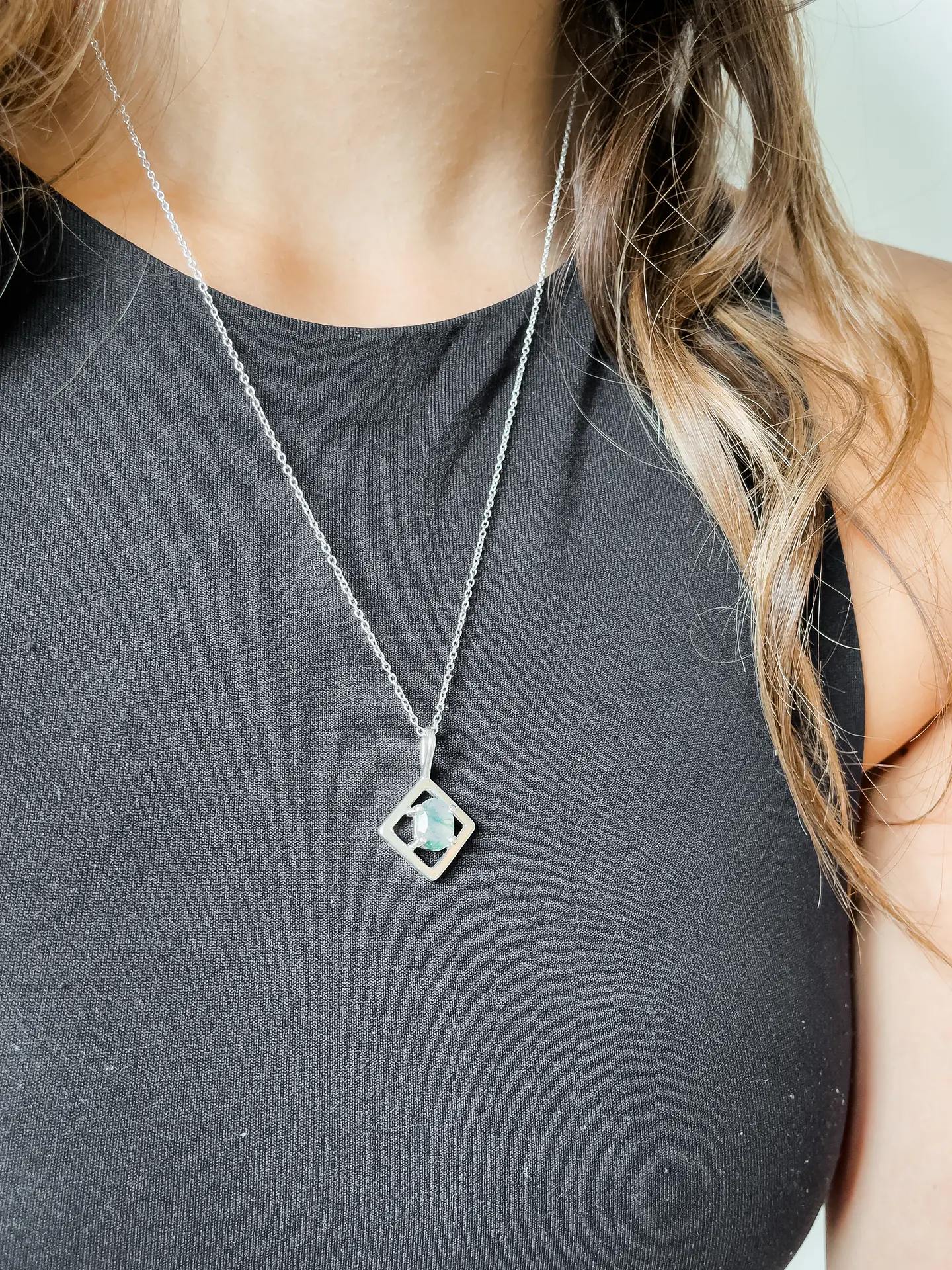 Harpa Necklace 2