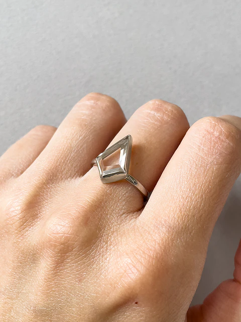 Anillo Isadore