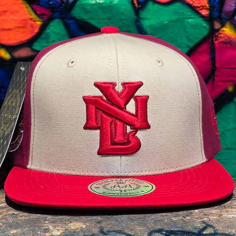 Jockey NEW YORK LEGEND beige/burdeo/rojo