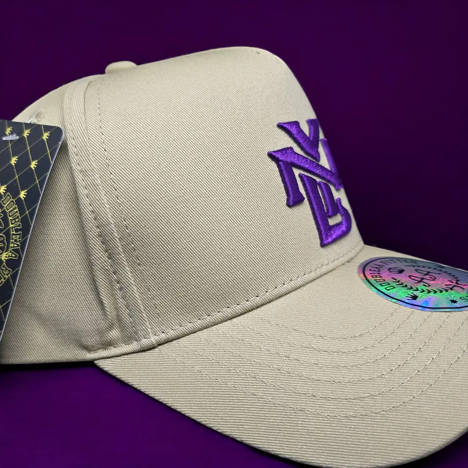 Jockey NEW YORK beige/morado 2