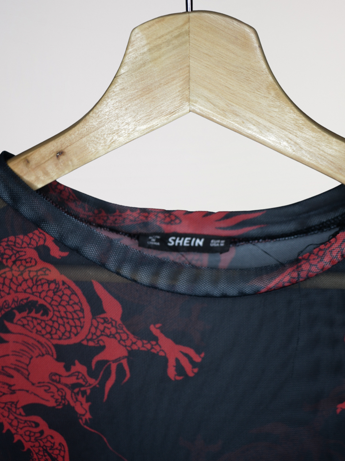 Polera de Malla Dragón 2