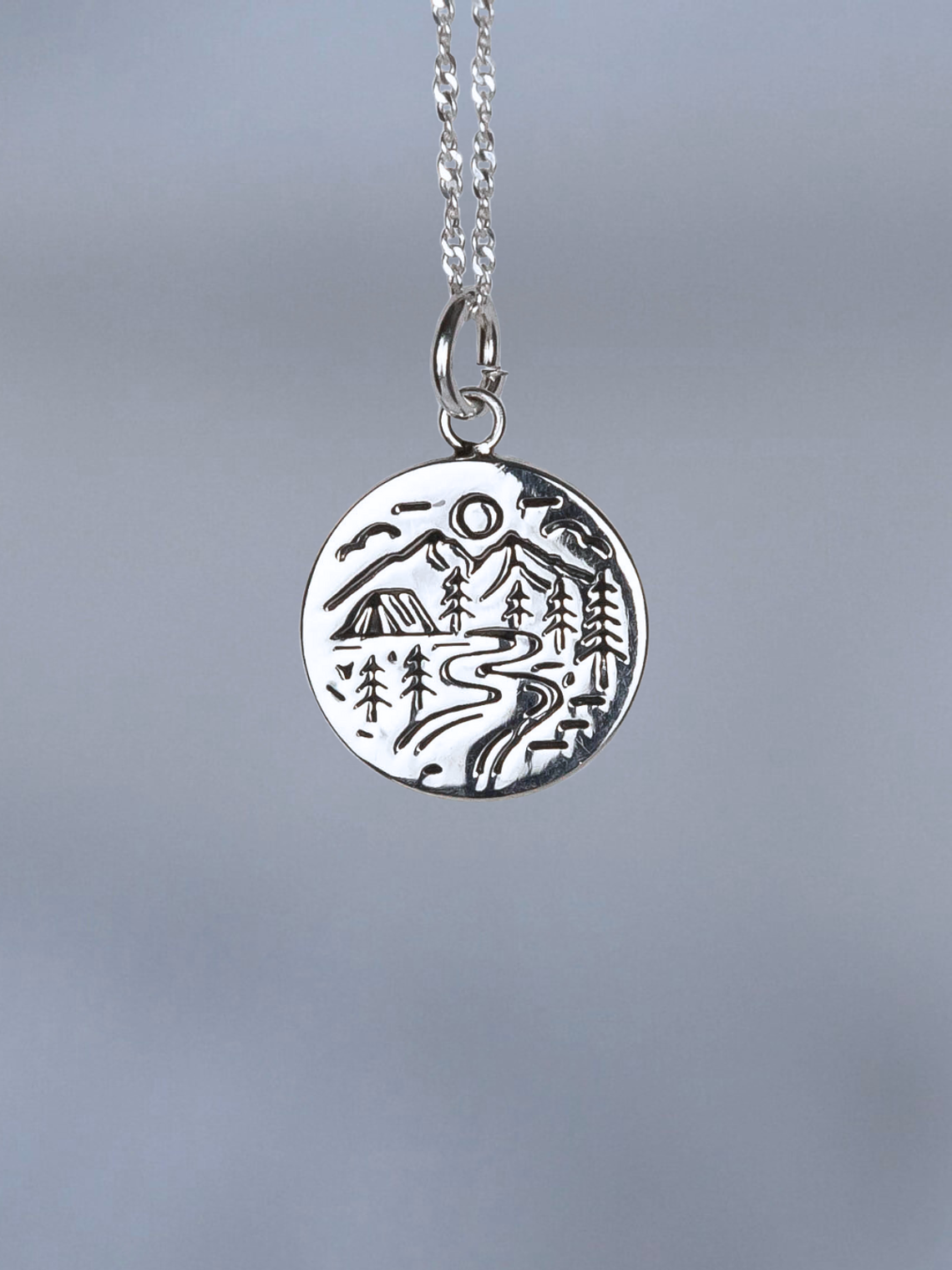 Colgante Montañas y Camping 1