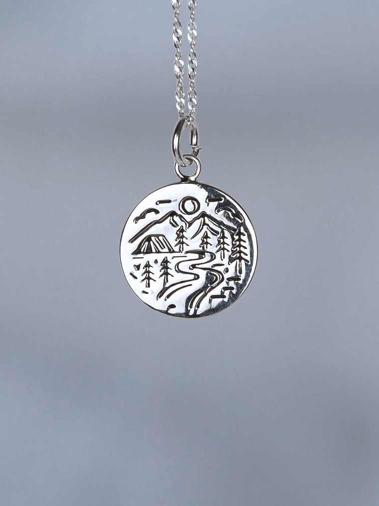 Colgante Montañas y Camping 1