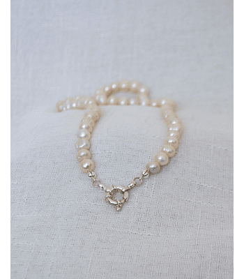 Collar Perlas de Río 8mm Broche Timón