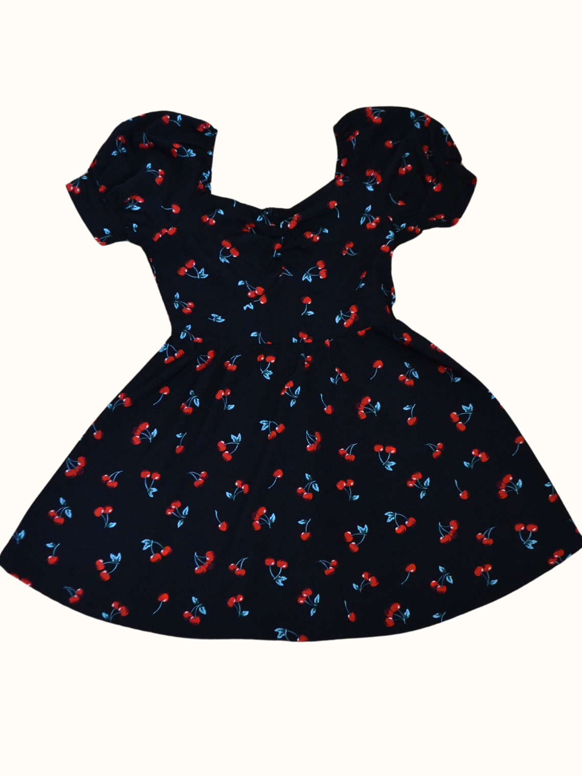 Vestido Negro Guindas  1