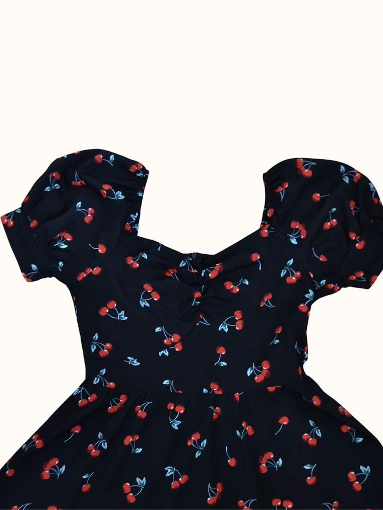 Vestido Negro Guindas  2