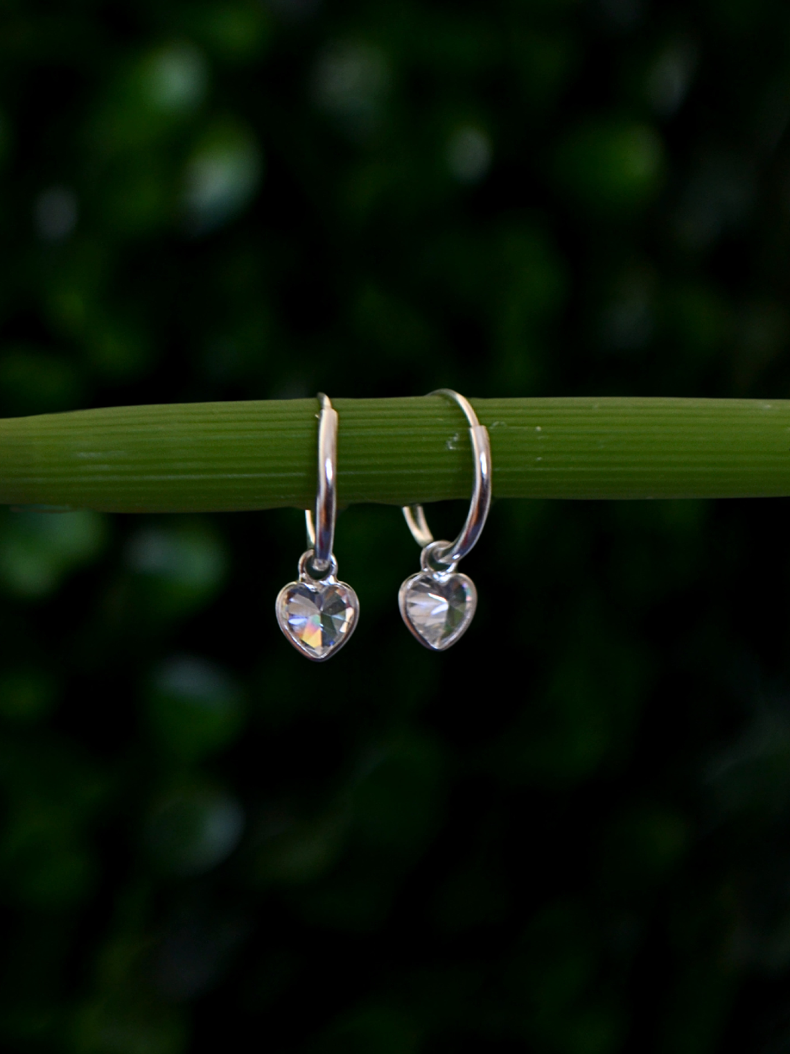 Argollas 12mm Corazón Circón  1