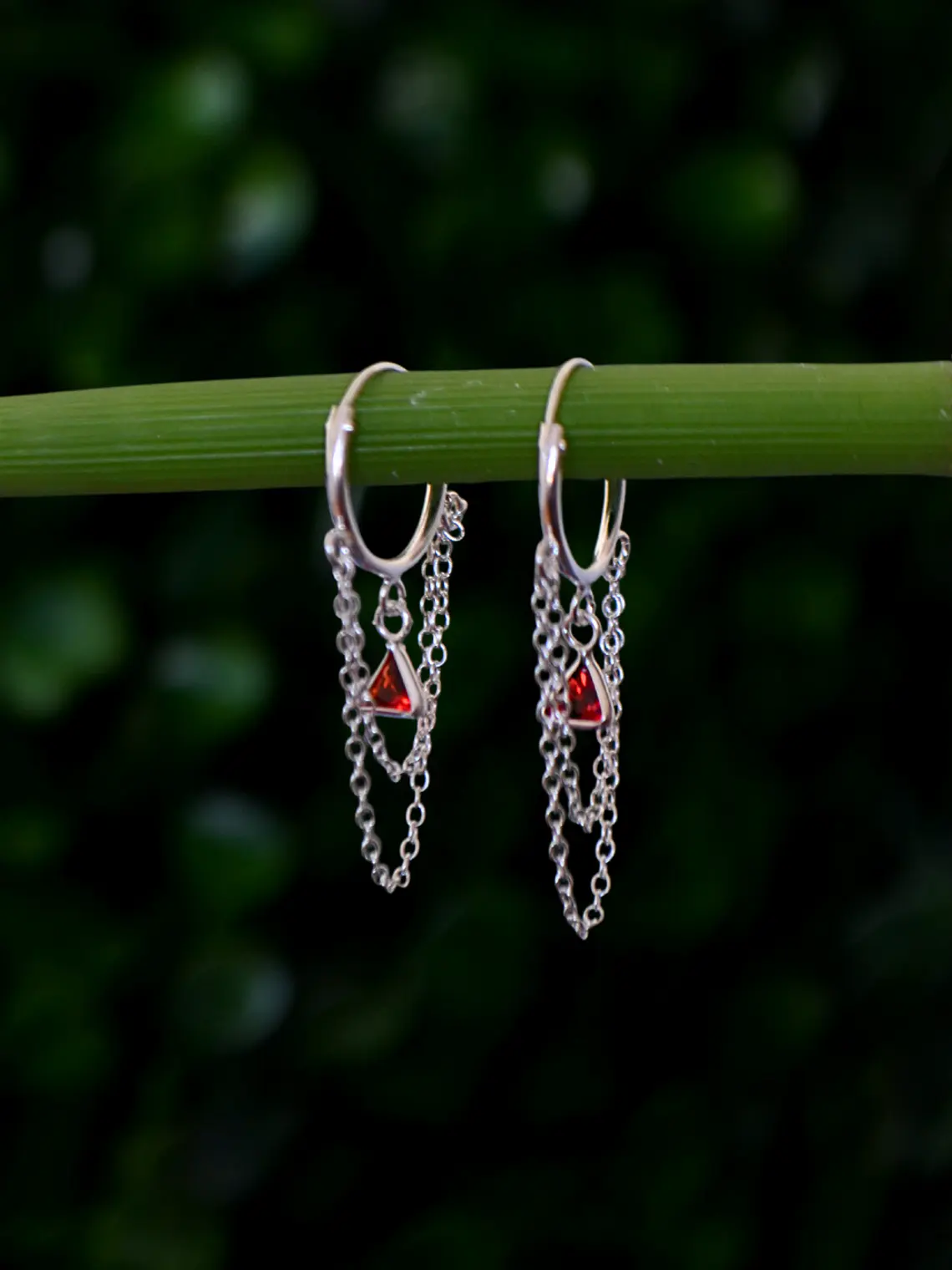Argollas 14mm Cadenas y Circón Rojo 1