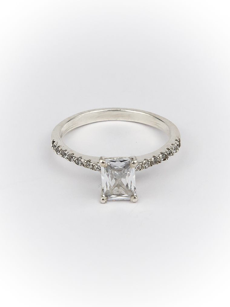 Anillo Princesa Topacio Blanco Cuadrado   2